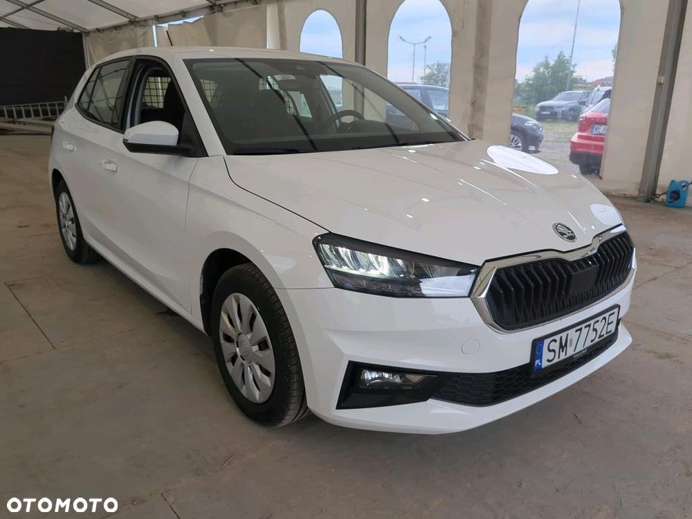 Skoda Fabia 1.0 Essence - 2