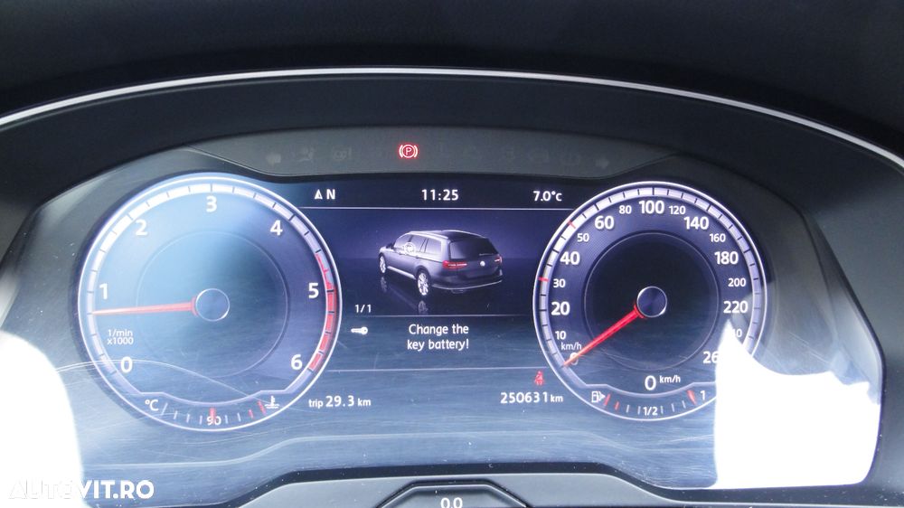 Volkswagen Passat 2.0 TDI (BlueMotion Technology) Highline - 19