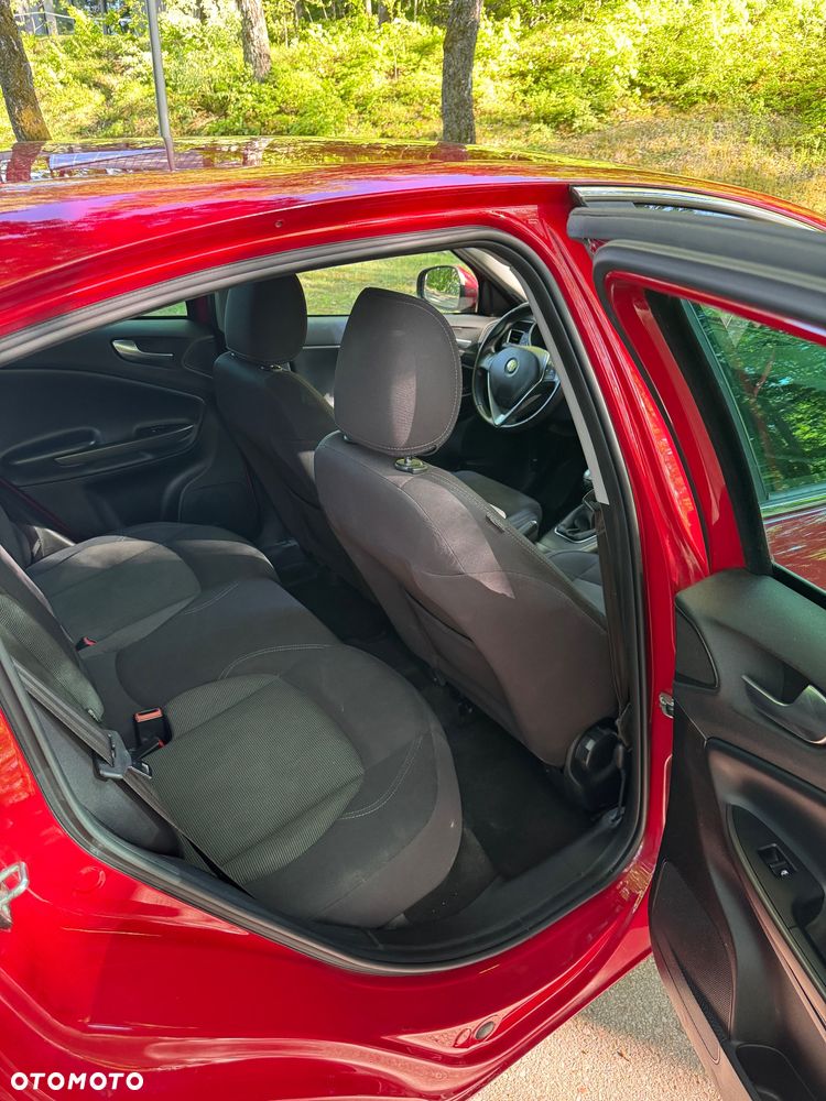 Alfa Romeo Giulietta 1.6 JTDM Distinctive - 9