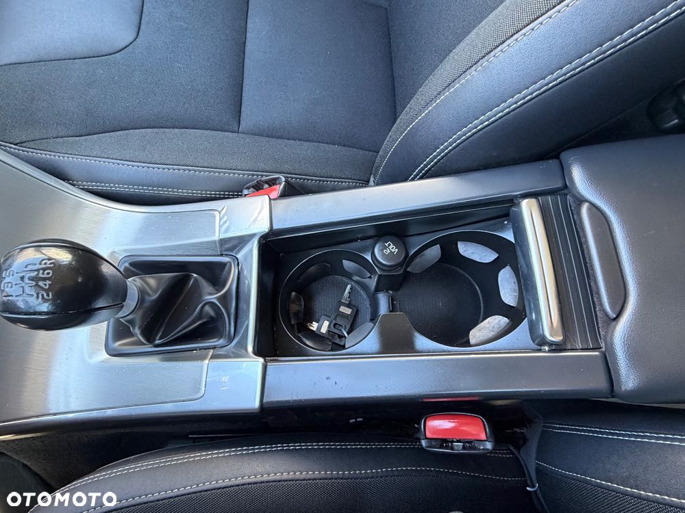 Volvo XC 60 D4 Momentum - 21