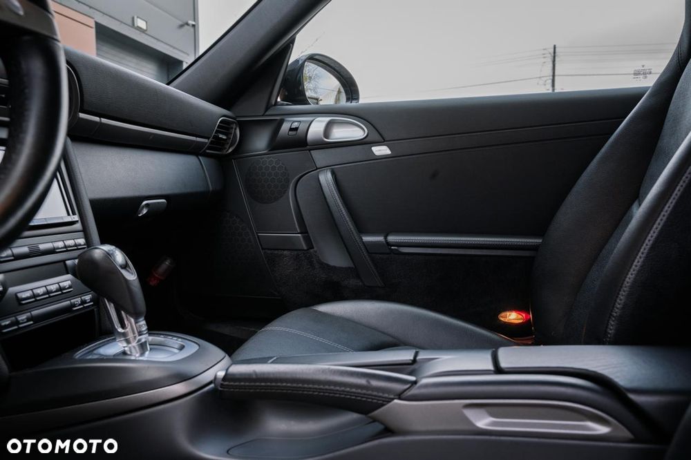 Porsche 911 Carrera PDK - 36