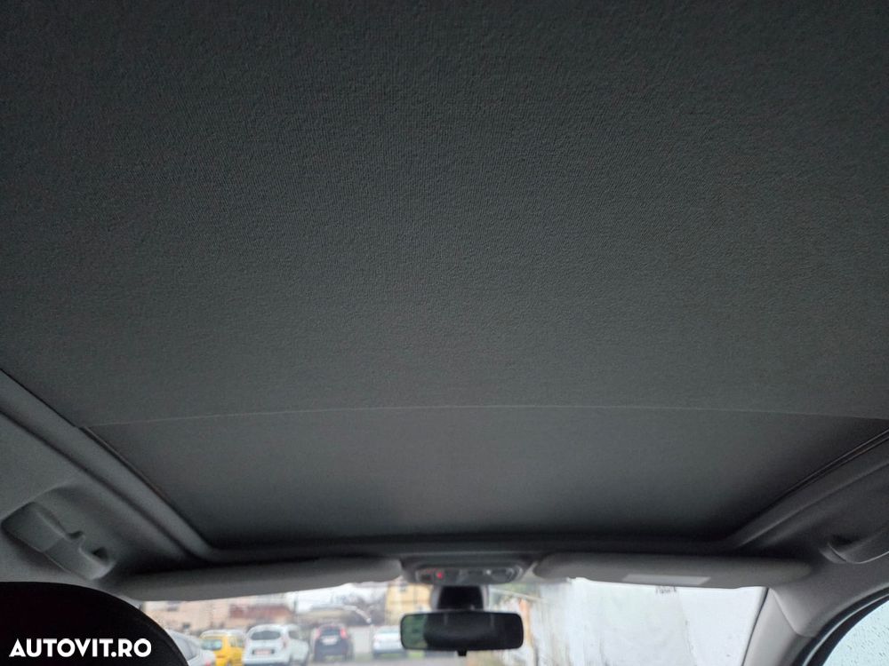 Peugeot 207 SW 120 VTi Outdoor - 12