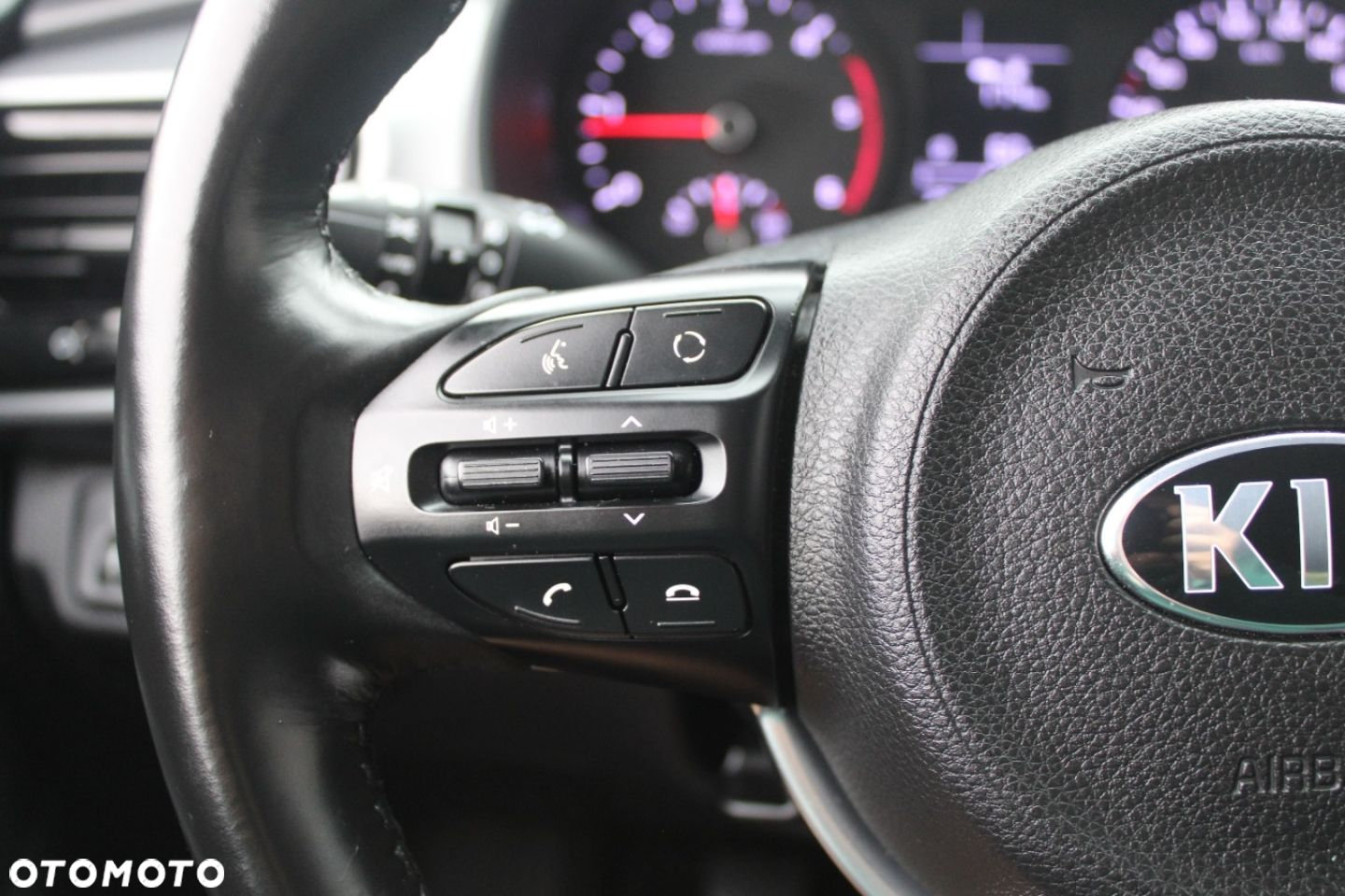 Kia Stonic - 39