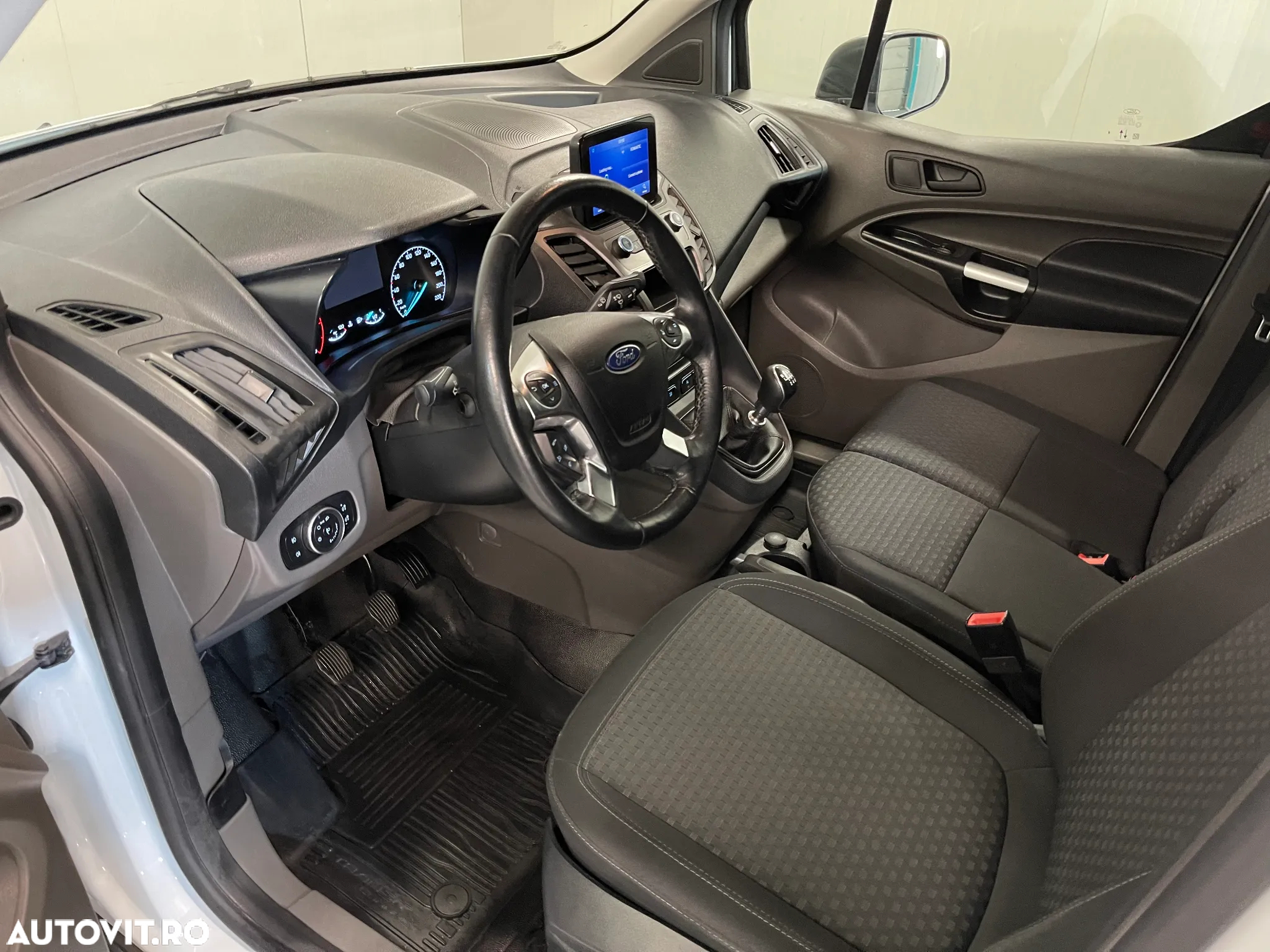 Ford Transit Connect - 5