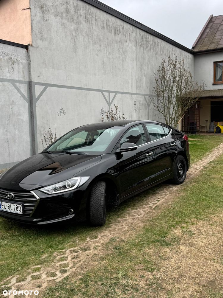 Hyundai Elantra 1.6 Comfort - 37