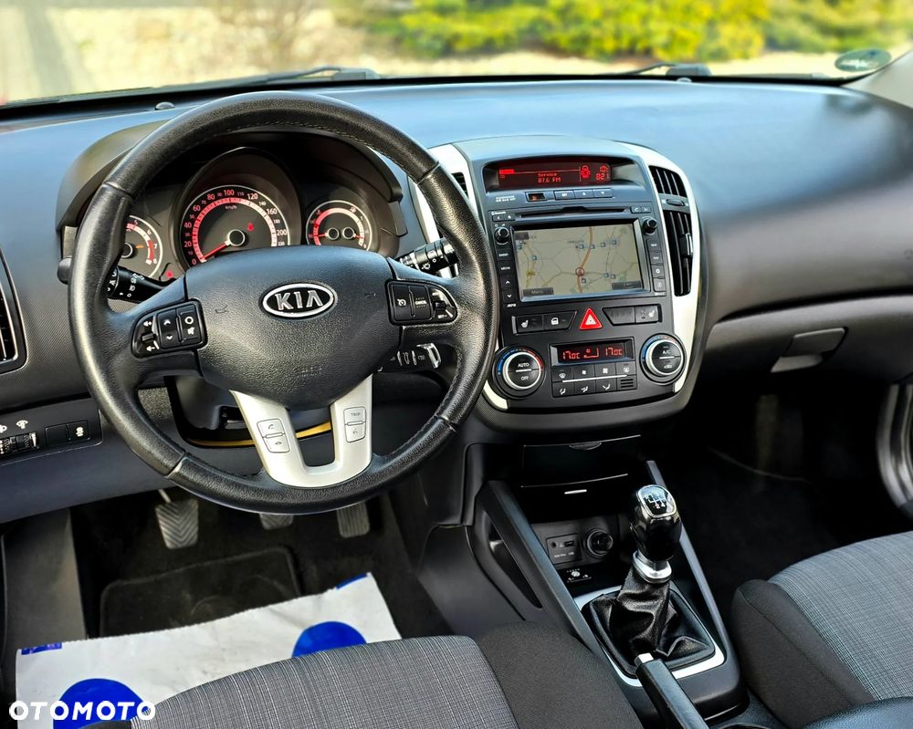 Kia Ceed 1.6 CVVT LX - 23