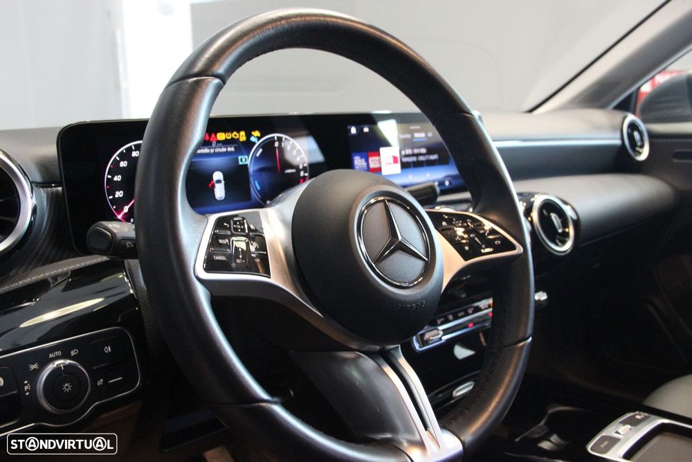 Mercedes-Benz A 250 e Progressive - 11
