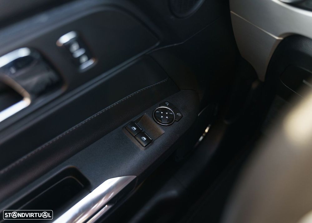 Ford Mustang 2.3 Eco Boost Aut. - 26
