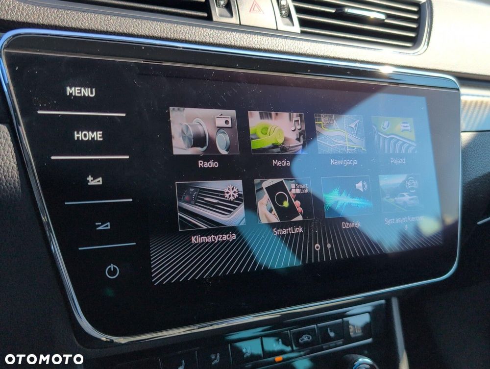 Skoda Superb 2.0 TDI SCR Sportline DSG - 28