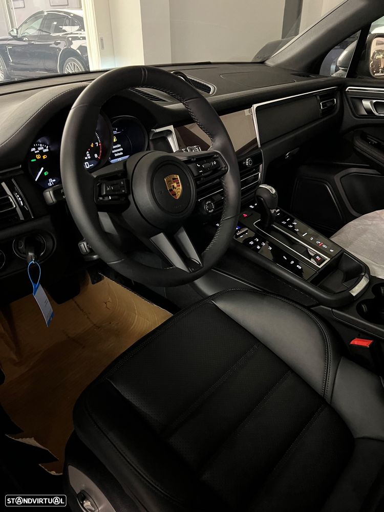 Porsche Macan T - 7