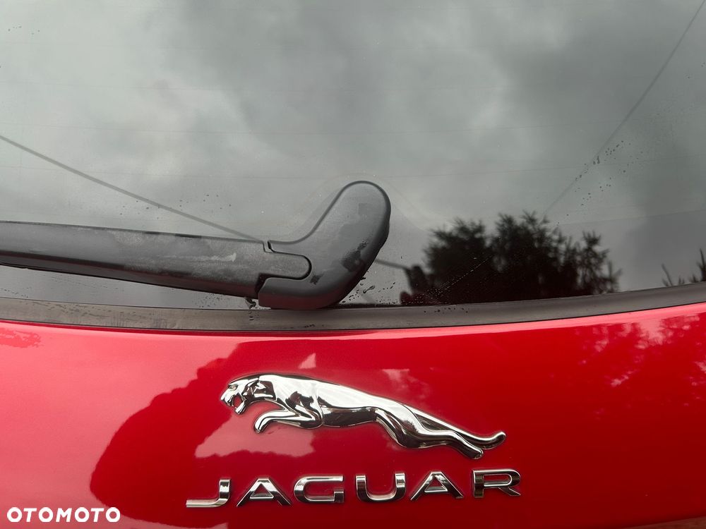 Jaguar F-Pace 2.0 i4P AWD Prestige - 11