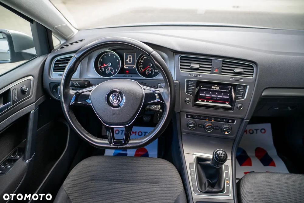 Volkswagen Golf 1.2 TSI BMT Trendline - 35