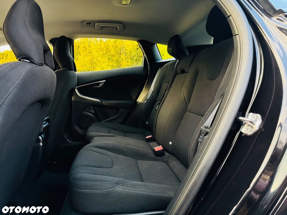 Volvo V40 T2 Drive-E Momentum - 29