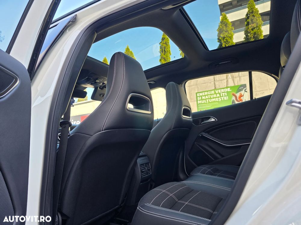 Mercedes-Benz GLA 220 CDI 7G-DCT Urban - 14