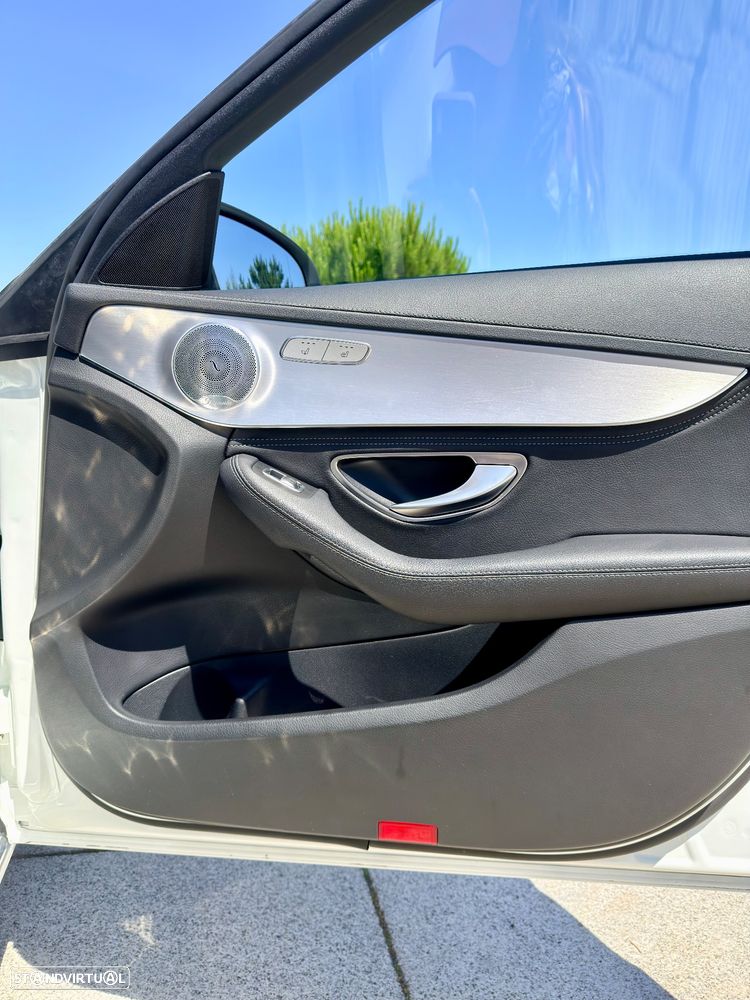 Mercedes-Benz C 300 BlueTEC Hybrid - 11