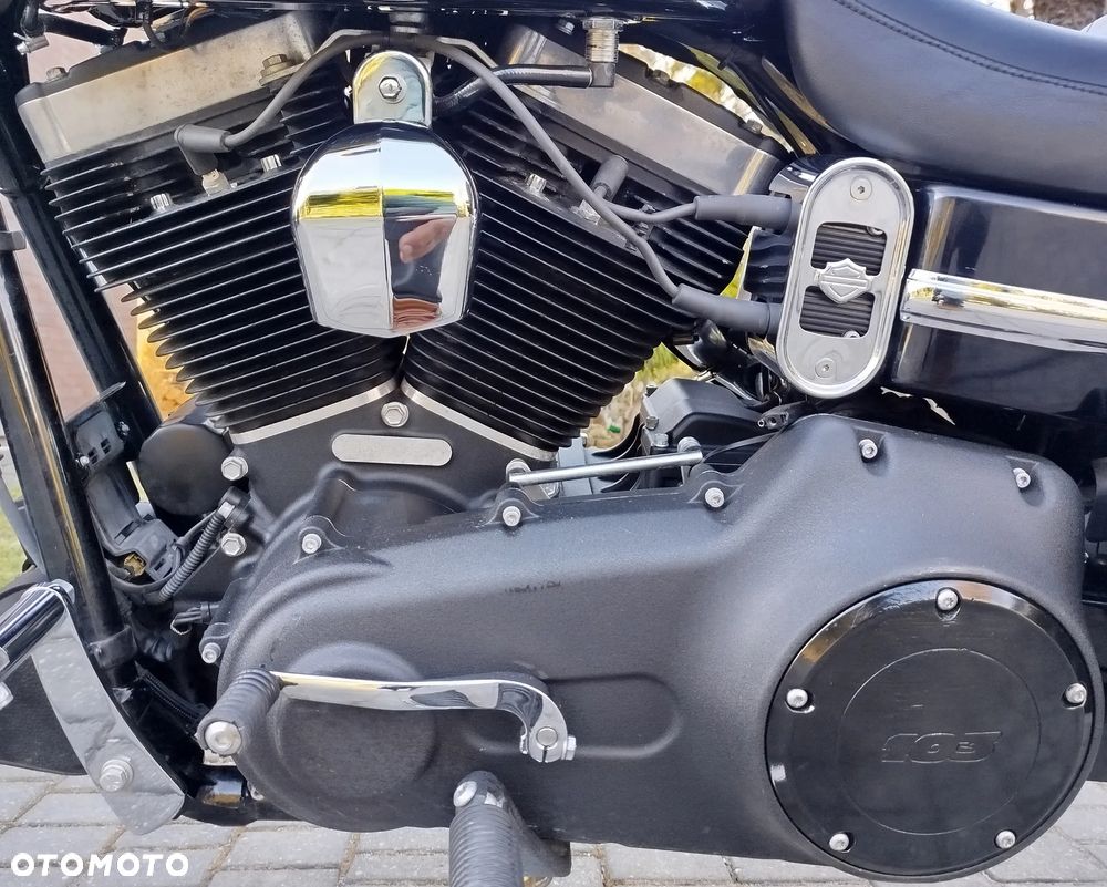 Harley-Davidson Dyna Street Bob - 6