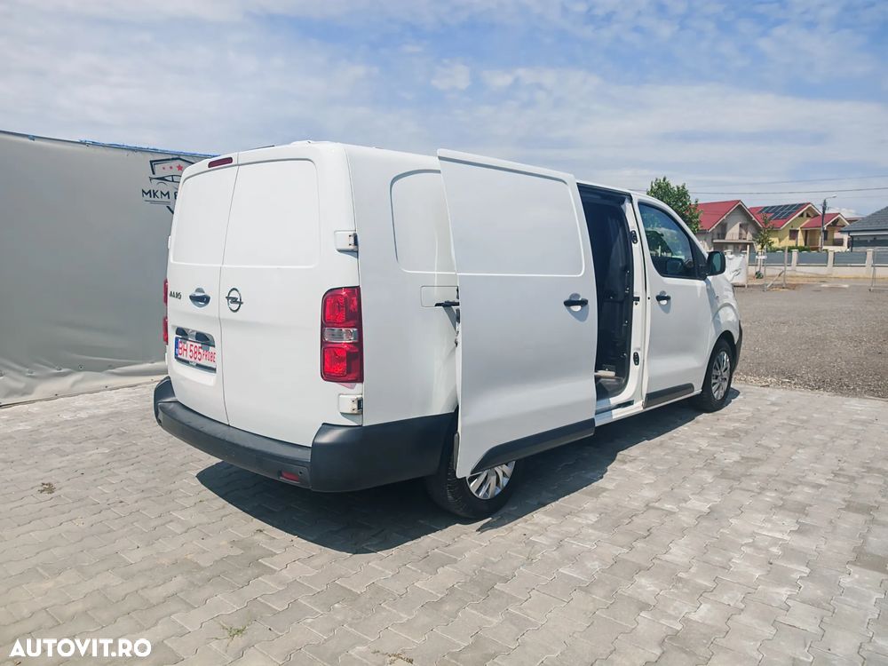 Opel Vivaro - 1