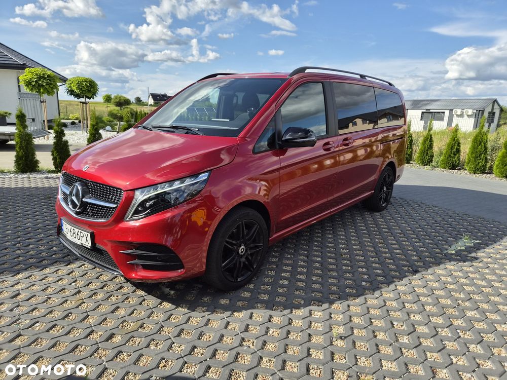 Mercedes-Benz Klasa V - 1