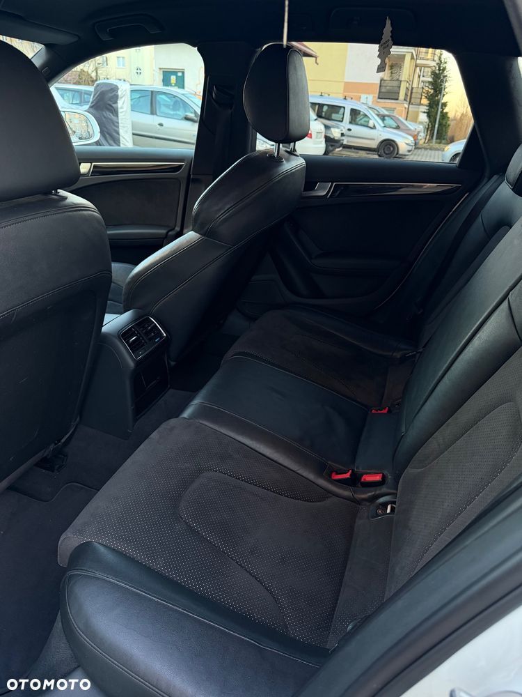 Audi A4 Avant 2.0 TDI - 14