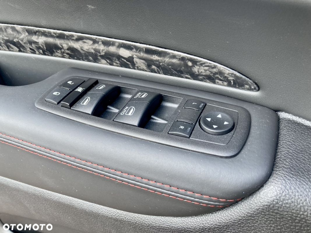 Dodge Durango 5.7 R/T - 38