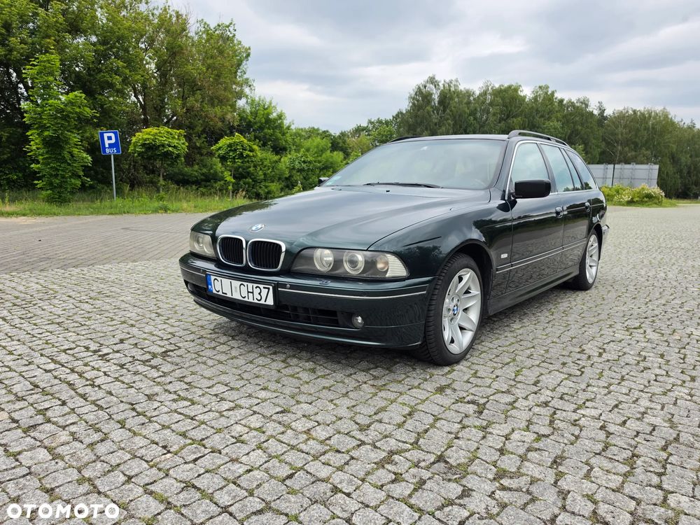 BMW Seria 5 525i - 1