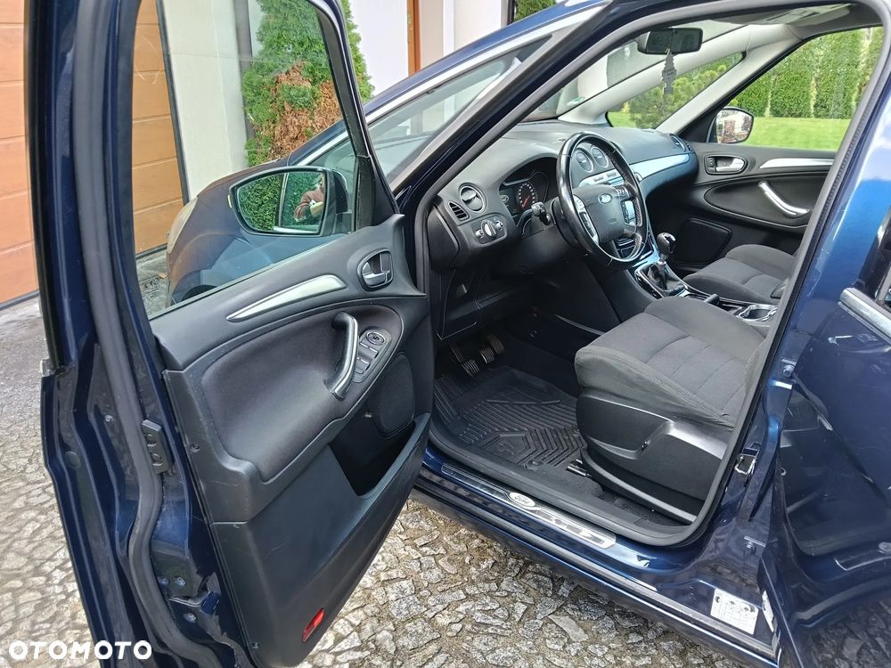 Ford S-Max - 9