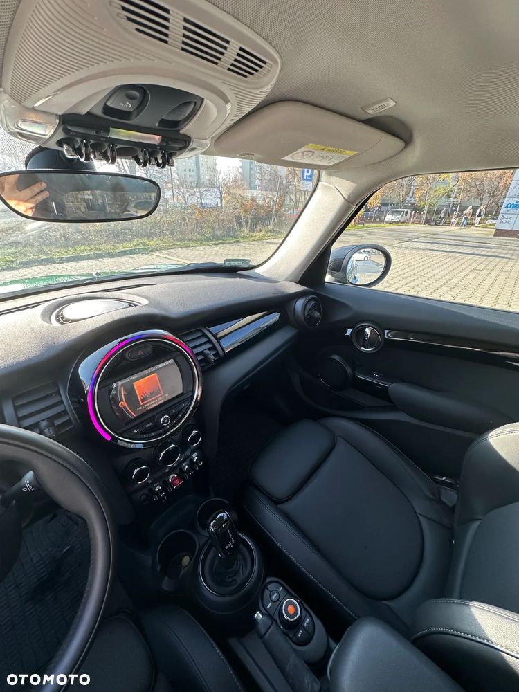 MINI Cooper Standard - 10