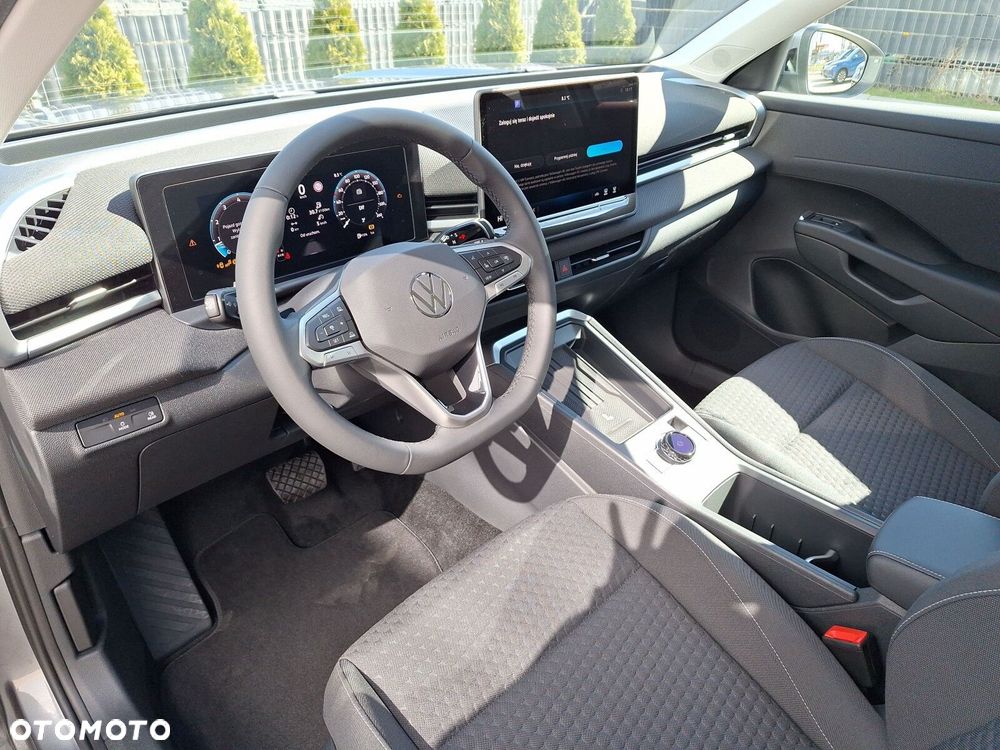 Volkswagen T-Roc - 9