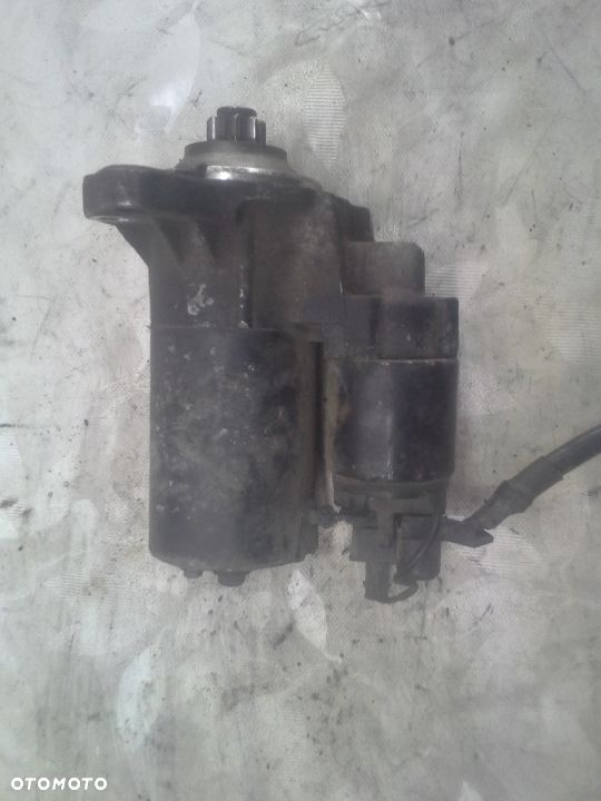 Volkswagen Golf Bora 1.6 rozrusznik - 2