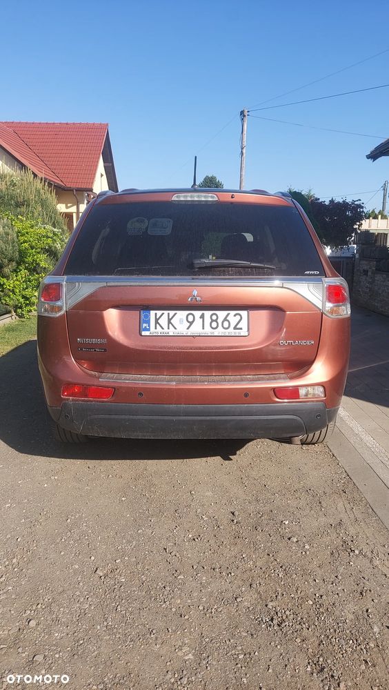 Mitsubishi Outlander 2.2 DID Intense + - 5