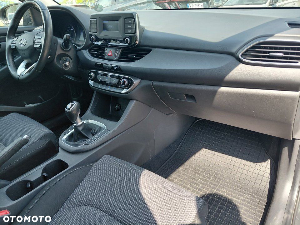 Hyundai i30 - 21
