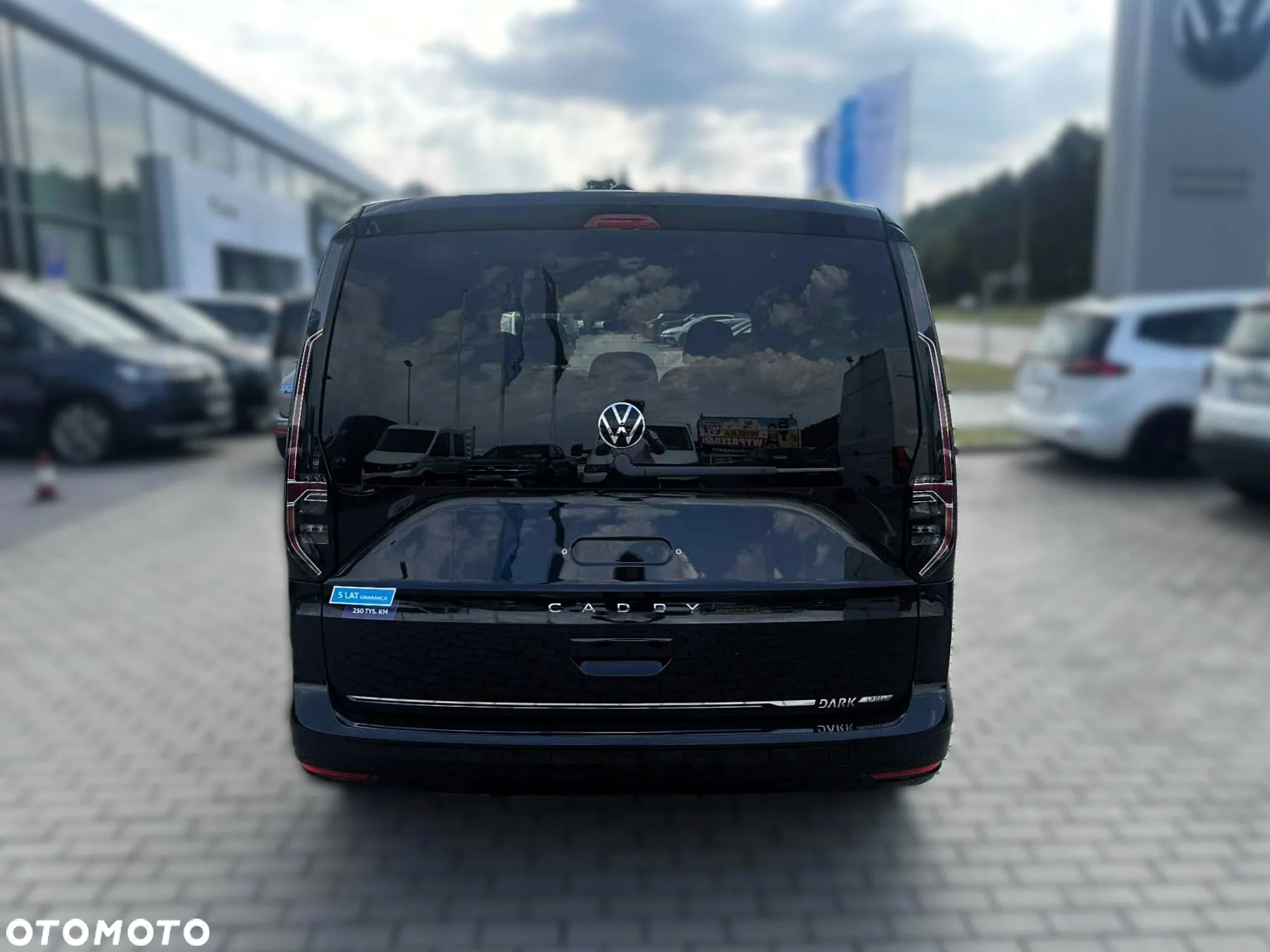 Volkswagen Caddy 2.0 TDI Dark Label DSG - 6