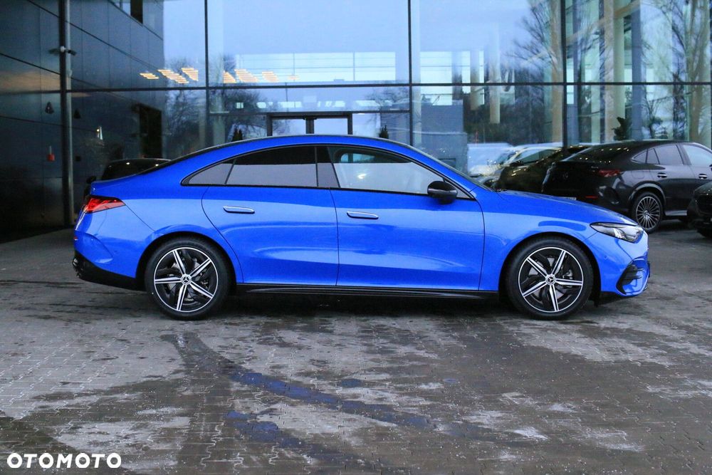 Mercedes-Benz CLA - 4