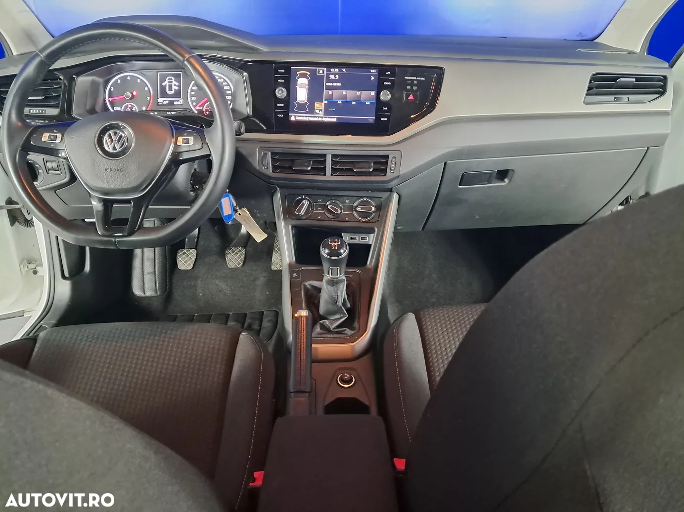 Volkswagen Polo - 14