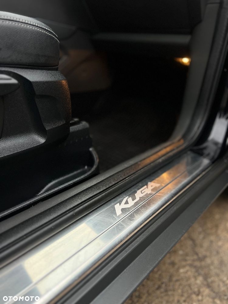 Ford Kuga 2.0 TDCi 4x4 Titanium - 30