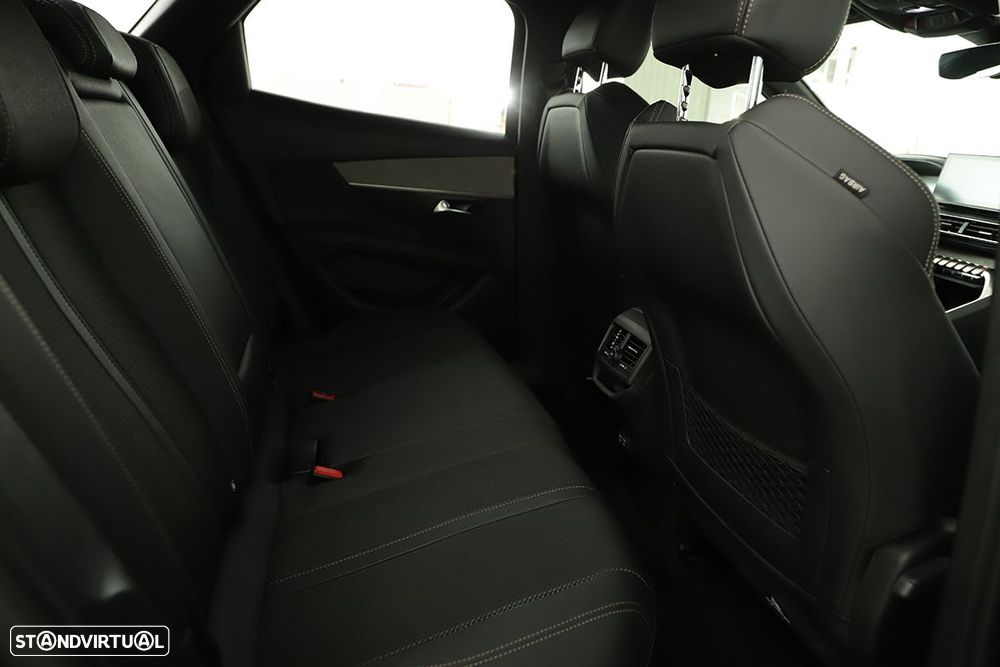 Peugeot 3008 1.2 PureTech GT EAT8 - 18