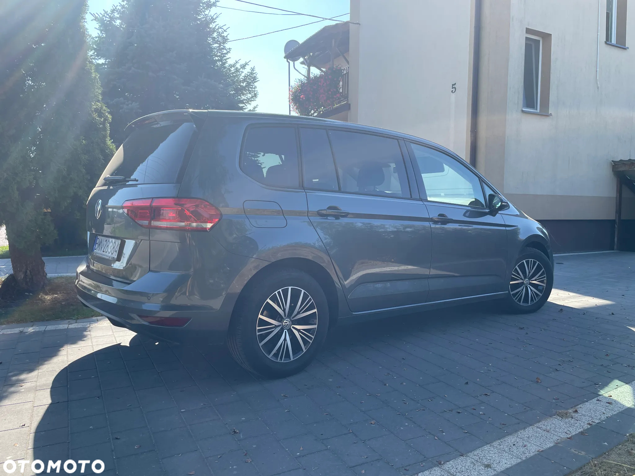 Volkswagen Touran 1.6 TDI SCR (BlueMotion Technology) DSG Trendline - 5