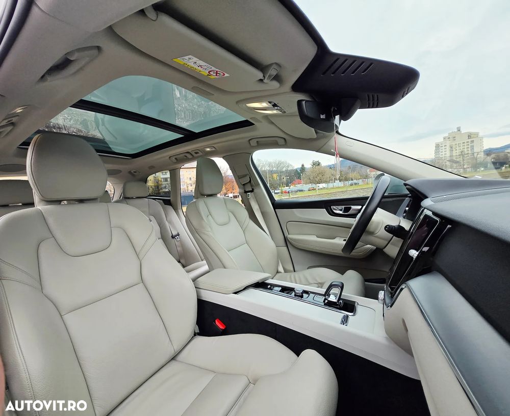 Volvo XC 60 T6 AWD Recharge Geartronic Inscription - 13
