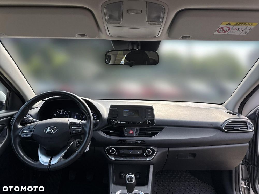 Hyundai i30 1.5 DPI Classic + - 35