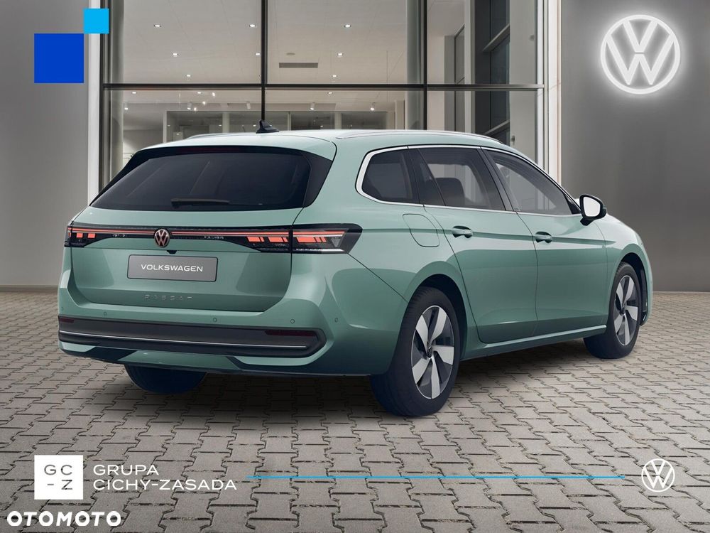 Volkswagen Passat Variant 2.0 TDI SCR Business DSG - 5