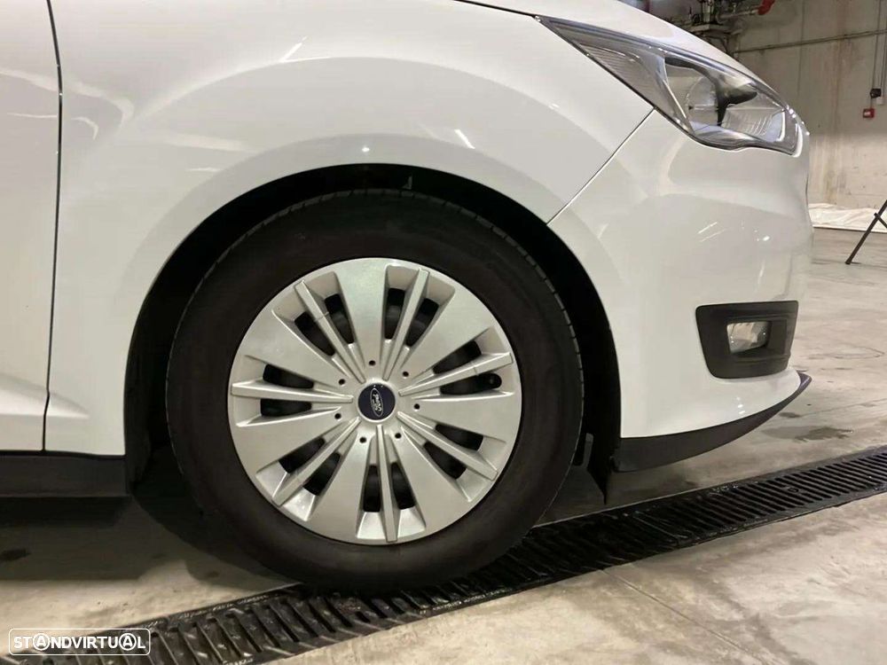 Ford C-Max - 17