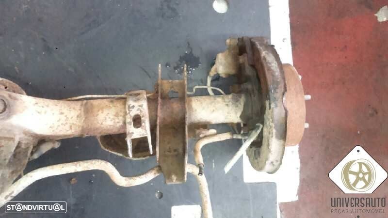 CHARRIOT TRASEIRO MITSUBISHI PAJERO 1992 - 4