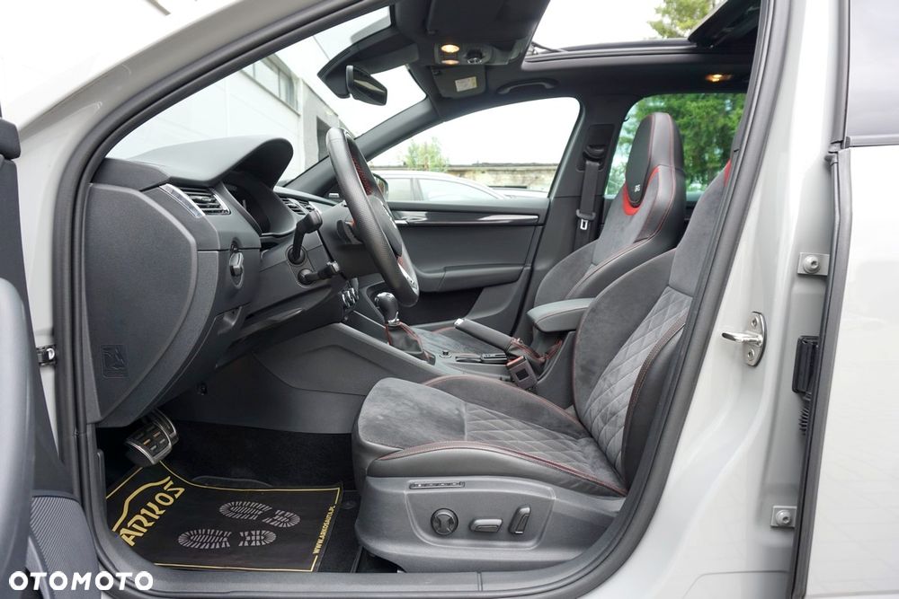 Skoda Octavia 2.0 TSI DSG RS 245 - 23