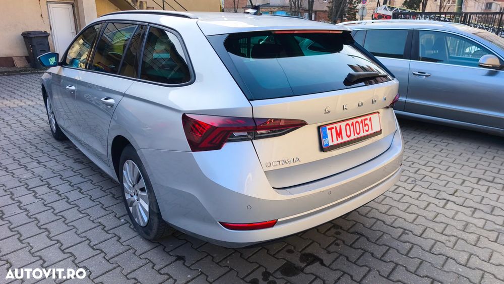 Skoda Octavia 2.0 TDI DSG Tour - 3