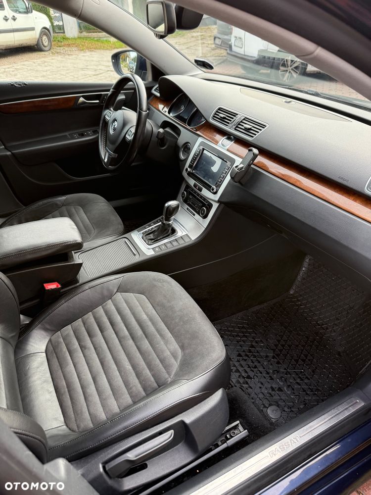 Volkswagen Passat - 24