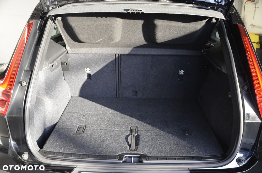 Volvo XC 40 - 39