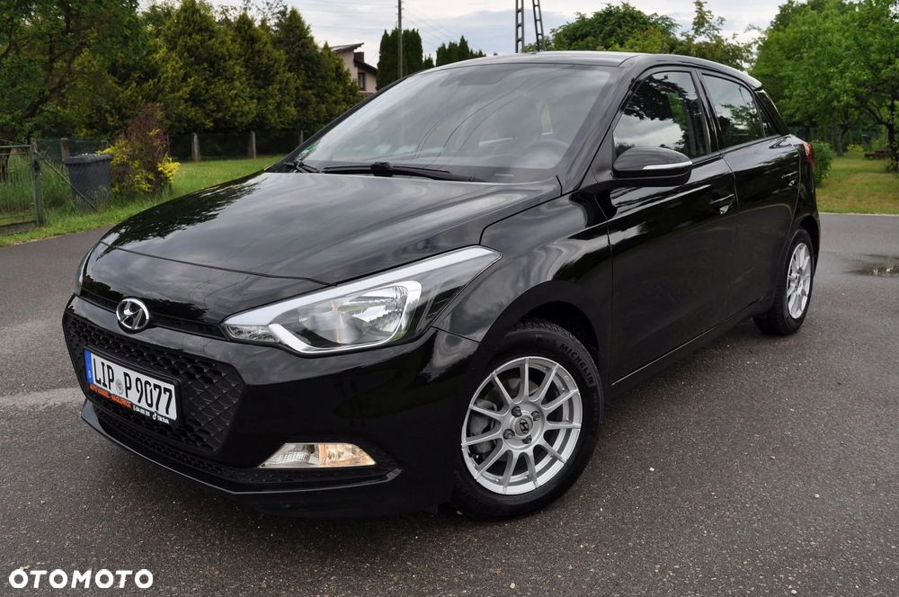 Hyundai i20 1.4 Automatik Style - 1