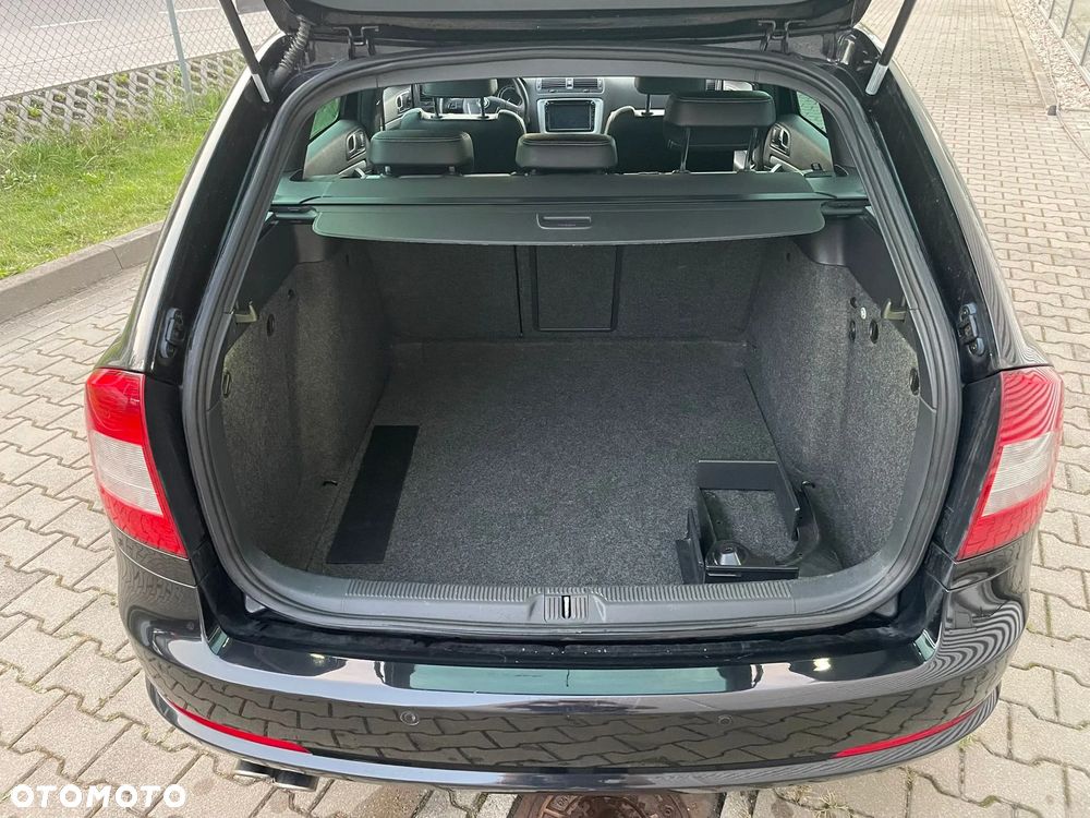 Skoda Octavia 2.0 TDI DPF RS - 10