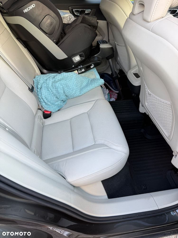 Volvo XC 60 D4 AWD Inscription - 11