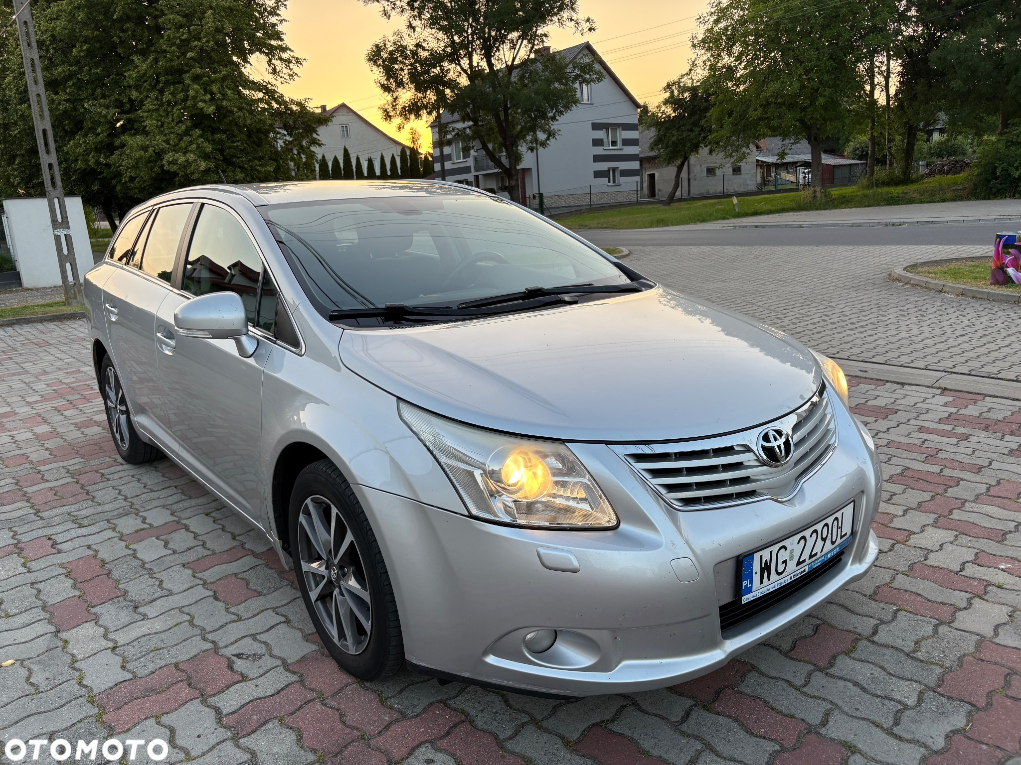 Toyota Avensis 2.0 D-4D Premium - 27